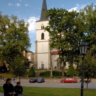 440-kapitulni-kostel-povyseni-sv-krize-pohled-ze-santova-namesti-small
