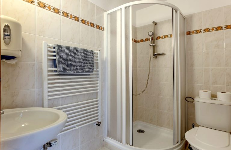 02_LETO_KOUPELNA_001