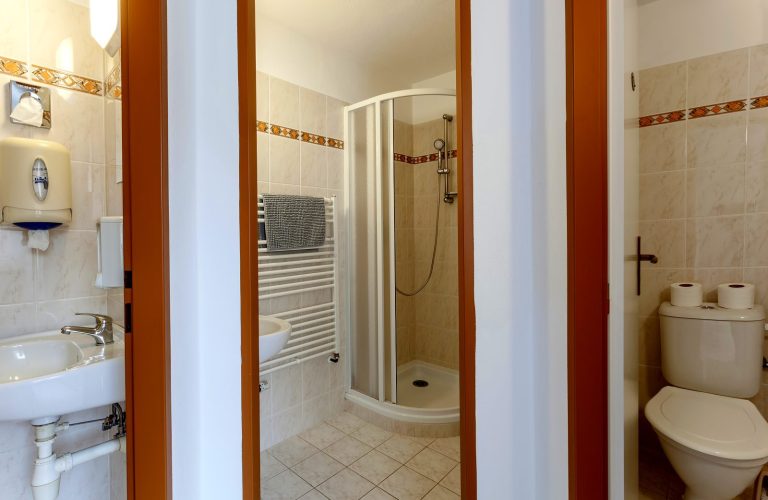 02_LETO_KOUPELNA_002